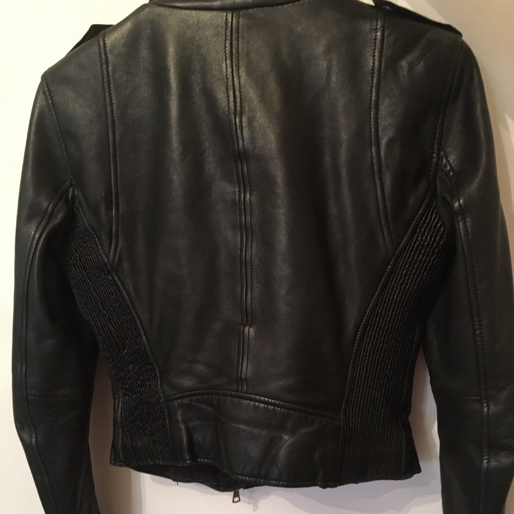 Leather jacket - Picture 3 of 3